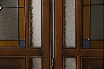 中古　美品　オーク材　ステンドグラス入り　置くだけでお部屋のアクセントになる折り畳み式パーテーション(衝立て、つい立て、間仕切り、折りたたみ)(定価約18万円)(R-060893)