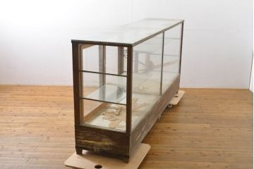 和製アンティーク　特大　ナラ(楢)材　素朴な木の風合いに懐かしさを感じるカウンターガラスケース(Gケース、ショーケース、ディスプレイケース、コレクションケース、キャビネット、飾り棚、陳列棚、店舗什器、英国)(R-060898)