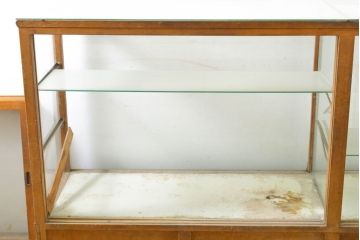 和製アンティーク　特大　ナラ(楢)材　素朴な木の風合いに懐かしさを感じるカウンターガラスケース(Gケース、ショーケース、ディスプレイケース、コレクションケース、キャビネット、飾り棚、陳列棚、店舗什器、英国)(R-060898)