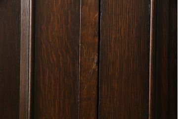 イギリスアンティーク　オーク材　上品な佇まいが魅力的なツイストレッグキャビネット(ブックケース、本箱、収納棚、戸棚)(R-060899)