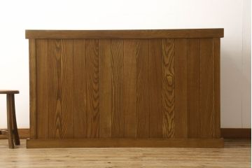 中古　ニレ材　和の趣あふれる佇まいが魅力的な水屋箪笥サイドボード(サイドキャビネット、収納棚、戸棚、食器棚、カップボード)(R-060903)
