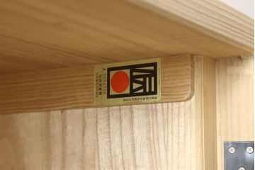 中古　伝統工芸士　田澤謙介作　かくし付き　上品なデザインの金具が和の趣あふれる加茂総桐箪笥(大丸、総桐たんす、着物箪笥、衣装箪笥、和タンス、整理箪笥、収納箪笥、引き出し)(定価約180万円)(R-060933)