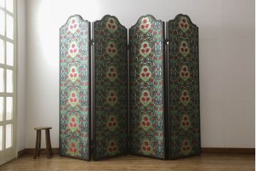 中古　超美品　グッチ(GUCCI)　フローラル&ビー(ハチ)　エキゾチックな雰囲気を醸し出す4パネルスクリーン(フローラルジャカード、ビージャガード、パーテーション、間仕切り、衝立て、折り畳み、つい立て)(定価約308万円)(R-060939)