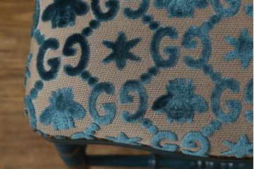 中古　超美品　グッチ(GUCCI)　GGジャカード　ビー(ハチ)&スター　ブルーカラーが空間のアクセントになるウッドチェア(椅子、イス)(定価約27万5千円)(R-060943)
