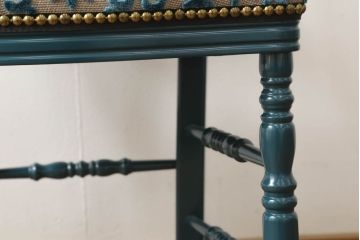 中古　超美品　グッチ(GUCCI)　GGジャカード　ビー(ハチ)&スター　ブルーカラーが空間のアクセントになるウッドチェア(椅子、イス)(定価約27万5千円)(R-060943)
