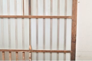 アンティーク建具　和の雰囲気漂うガラス入り格子戸2枚セット(玄関戸、引き戸、ガラス戸)(R-060948)