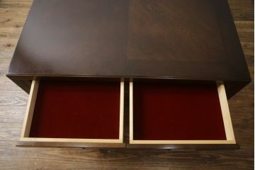 中古　カリモク　domani(ドマーニ)　Morganton(モーガントン)　ゴールドの引手が高級感を演出するセンターテーブル(リビングテーブル、ローテーブル)(定価約22万円)(R-060954)