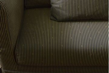 中古　美品　高級ブランド　FENDI CASA(フェンディ カーサ)　落ち着いた色合いで大人の空間を演出する2人掛けソファ(2P、二人掛け、ラブソファ)(定価約150万円)(R-060955)