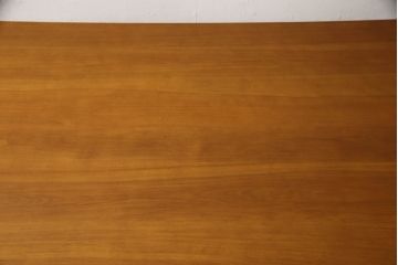 中古　美品　横浜ダニエル(daniel)　挽き物の脚がクラシカルな雰囲気を高めるダイニングテーブル(2人掛け、4人掛け、食卓)(R-060957)