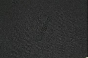 中古　展示品　超美品　Cassina(カッシーナ)　405　DUC(デュック)　FX革　黒のパイピングが空間を引き締める2人掛けソファ(2P、アームソファ、タグ付き)(定価約110万円)(R-060958)