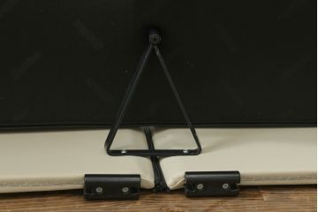 中古　展示品　超美品　Cassina(カッシーナ)　405　DUC(デュック)　FX革　黒のパイピングが空間を引き締める2人掛けソファ(2P、アームソファ)(定価約110万円)(R-060959)