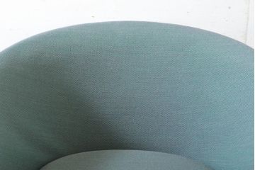 中古　美品　国内未入荷(海外限定アイテム品)　デンマーク　HAY(ヘイ)　Dorso(ドルソ)　GamFratesi(ガムフラテージ)　イージーチェア　モダンでスタイリッシュなラウンジチェア(1人掛けソファ、1P、回転椅子、アームチェア、イス、北欧)(定価約30万円)(R-060961)