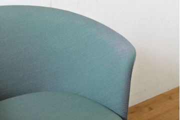 中古　美品　国内未入荷(海外限定アイテム品)　デンマーク　HAY(ヘイ)　Dorso(ドルソ)　GamFratesi(ガムフラテージ)　イージーチェア　モダンでスタイリッシュなラウンジチェア(1人掛けソファ、1P、回転椅子、アームチェア、イス、北欧)(定価約30万円)(R-060961)