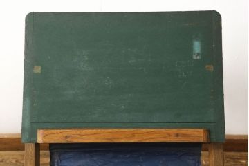 和製アンティーク　昔懐かしい!古い質感が趣溢れる折畳式勉強机(折り畳み式、デスク、つくえ、子供用チェア、ディスプレイ台)(R-060964)