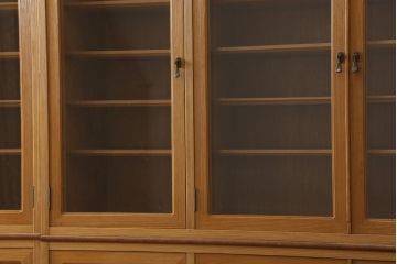 中古　美品　特注品　最高級!!　屋久杉の美しい杢目を堪能できる2間サイズの特大キャビネット(食器棚、収納棚、戸棚、水屋箪笥)(定価約400万円)(R-060968)