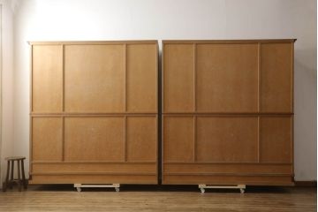 中古　美品　特注品　最高級!!　屋久杉の美しい杢目を堪能できる2間サイズの特大キャビネット(食器棚、収納棚、戸棚、水屋箪笥)(定価約400万円)(R-060968)