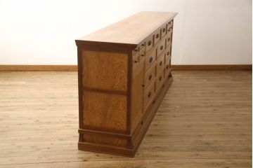 中古　屋久杉を使用した木の温もりあふれるサイドボード(サイドチェスト、収納箪笥、小物収納、引き出し)(定価約180万円)(R-060970)