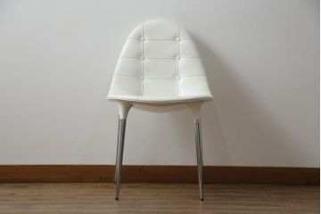 中古　美品　Cassinaixc.(カッシーナイクスシー)　Philippe Starck(フィリップ・スタルク)　245　CAPRICE(カプリス)　丸みのあるボディと華奢な脚のバランスが美しいアームレスチェア(ダイニングチェア、椅子、イス)(定価約17万円)(R-060973)
