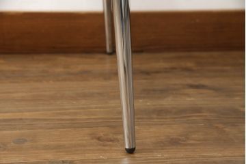 中古　美品　Cassinaixc.(カッシーナイクスシー)　Philippe Starck(フィリップ・スタルク)　245　CAPRICE(カプリス)　丸みのあるボディと華奢な脚のバランスが美しいアームレスチェア(ダイニングチェア、椅子、イス)(定価約17万円)(R-060973)