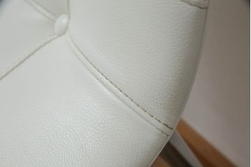 中古　美品　Cassinaixc.(カッシーナイクスシー)　Philippe Starck(フィリップ・スタルク)　245　CAPRICE(カプリス)　丸みのあるボディと華奢な脚のバランスが美しいアームレスチェア(ダイニングチェア、椅子、イス)(定価約17万円)(R-060975)