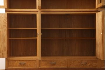中古　美品　特注品　最高級!!　屋久杉の美しい杢目を堪能できるキャビネット(食器棚、収納棚、戸棚、水屋箪笥)(R-060976)
