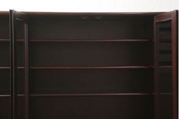 和製ビンテージ　美品　北欧デザイン　ローズウッド　シンプルながらも上品な佇まいが魅力的なサイドボード(ヴィンテージ、サイドキャビネット、収納棚、戸棚、食器棚、カップボード)(R-060978)