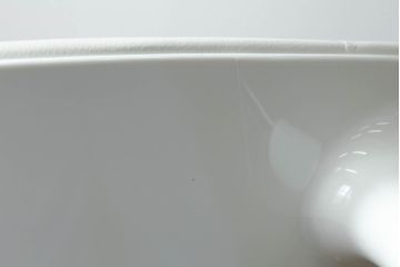 中古　展示品　超美品　Cassinaixc.(カッシーナイクスシー)　Philippe Starck(フィリップ・スタルク)　246　PASSION(パシオン)　本革　丸みのあるボディと華奢な脚のバランスが美しいアームチェア(ダイニングチェア、椅子、イス、レザー)(定価約21万円)(R-060989)