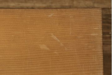和製アンティーク　昭和初期　もみの木一枚板　レトロな雰囲気漂う組み立て式裁ち板(モミの木、組立式、ローテーブル、センターテーブル、テレビ台、作業台、飾り台、陳列台)(R-060995)