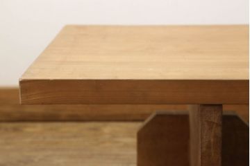 和製アンティーク　昭和初期　もみの木一枚板　レトロな雰囲気漂う組み立て式裁ち板(モミの木、組立式、ローテーブル、センターテーブル、テレビ台、作業台、飾り台、陳列台)(R-060995)
