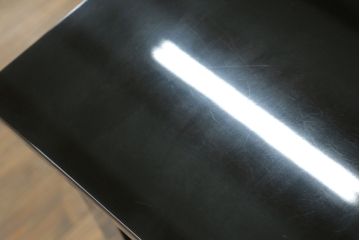 中古　美品　輪島塗り　総漆塗り　梨地蒔絵入り　日本風情漂う上品な茶棚(飾り棚、収納棚、戸棚)(定価約110万円)(R-060996)