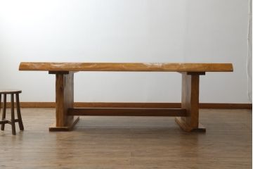 中古　美品　屋久杉一枚板の天板が贅沢なダイニングテーブル(4人掛け、6人掛け、食卓)(定価約200万円)(R-061005)
