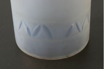 アンティーク照明　大正昭和初期　オパールガラス　情緒あふれるレトロな雰囲気が魅力の吊り下げ照明(ペンダントライト、天井照明)(R-061017)
