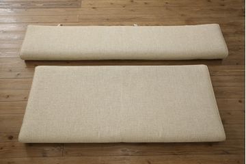 中古　美品　飛騨産業　キツツキ　森のことば　背クッション付き　両肘付ソファ3P　ハイタイプ　木のぬくもりを感じる3人掛けソファ(三人掛け、アームソファ)(R-061019)