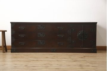 中古　美品　筑後民芸　表面欅(ケヤキ)材　重厚な佇まいが魅力的なテレビ台(ローボード、ローチェスト)(R-061022)