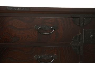 中古　美品　筑後民芸　表面欅(ケヤキ)材　重厚な佇まいが魅力的なテレビ台(ローボード、ローチェスト)(R-061022)