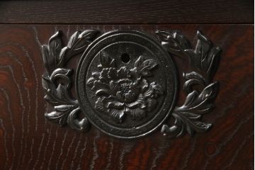 中古　美品　筑後民芸　表面欅(ケヤキ)材　重厚な佇まいが魅力的なテレビ台(ローボード、ローチェスト)(R-061022)
