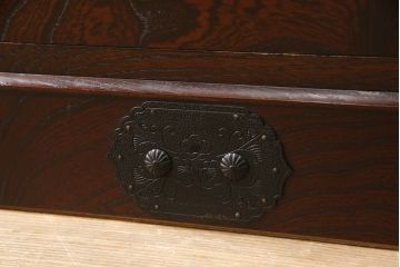 中古　美品　筑後民芸　表面欅(ケヤキ)材　重厚な佇まいが魅力的なテレビ台(ローボード、ローチェスト)(R-061022)