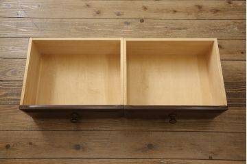 中古　北海道民芸家具　和洋どちらのお部屋にも馴染むブックケース(本箱、書棚、収納棚、キャビネット、飾り棚)(R-061028)
