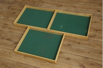 デンマークビンテージ　ローズウッド材　すっきりと洗練されたシルエットのサイドボード(収納棚、戸棚、サイドキャビネット、ヴィンテージ、北欧)(R-061030)