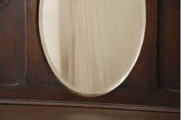 イギリスアンティーク　オーク材　品のある装飾が魅力的なミラーバックサイドボード(キャビネット、収納棚、鏡)(R-061031)