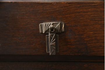 イギリスアンティーク　オーク材　品のある装飾が魅力的なミラーバックサイドボード(キャビネット、収納棚、鏡)(R-061031)
