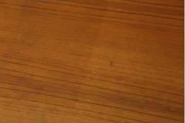 イギリスビンテージ　チーク材　温かみのある木味が素敵なサイドボード(サイドキャビネット、リビングボード、引き出し、収納棚、ヴィンテージ)(R-061032)