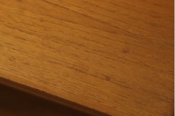 イギリスビンテージ　チーク材　温かみのある木味が素敵なサイドボード(サイドキャビネット、リビングボード、引き出し、収納棚、ヴィンテージ)(R-061032)