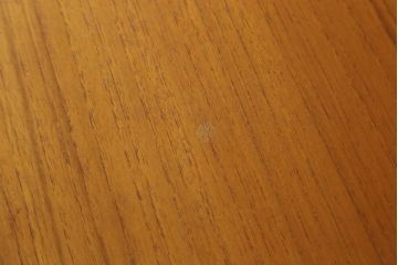 イギリスビンテージ　チーク材　温かみのある木味が素敵なサイドボード(サイドキャビネット、リビングボード、引き出し、収納棚、ヴィンテージ)(R-061032)