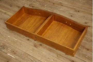 中古　美品　イタリア　象嵌入り　細部まで施された彫刻のデザインが高級感あふれるサイドボード(サイドキャビネット、収納棚、戸棚)(定価推定約60万円)(R-061033)