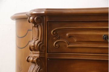 中古　美品　イタリア　象嵌入り　細部まで施された彫刻のデザインが高級感あふれるサイドボード(サイドキャビネット、収納棚、戸棚)(定価推定約60万円)(R-061033)