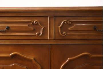 中古　美品　イタリア　象嵌入り　細部まで施された彫刻のデザインが高級感あふれるサイドボード(サイドキャビネット、収納棚、戸棚)(定価推定約60万円)(R-061033)