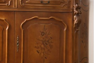 中古　美品　イタリア　象嵌入り　細部まで施された彫刻のデザインが高級感あふれるサイドボード(サイドキャビネット、収納棚、戸棚)(定価推定約60万円)(R-061033)