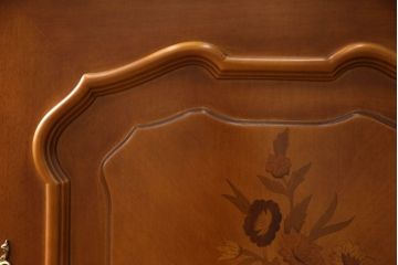 中古　美品　イタリア　象嵌入り　細部まで施された彫刻のデザインが高級感あふれるサイドボード(サイドキャビネット、収納棚、戸棚)(定価推定約60万円)(R-061033)