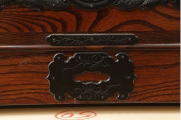 中古　美品　岩谷堂箪笥　菊幸　和の趣あふれる衣装箪笥(和箪笥、和たんす、収納箪笥、引き出し、上下バラ売り可能)(定価約83万円)(R-061034)